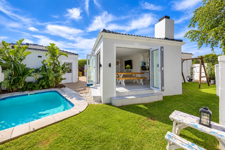 3 Bedroom Property for Sale in Sunningdale Western Cape